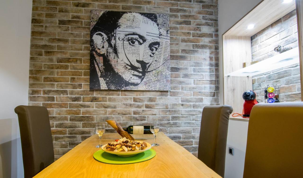 Cosmopolitan Apartment Belgrád Kültér fotó